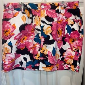 St. John’s Bay Womens Plus Size Floral Skort 18W Vacation Wear